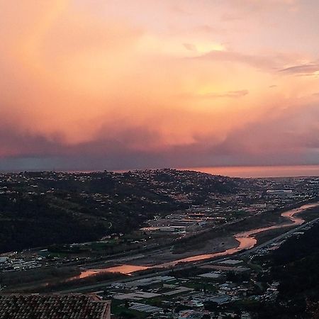 Apartamento 3 Pieces Dans Le Ciel Gattières Exterior foto